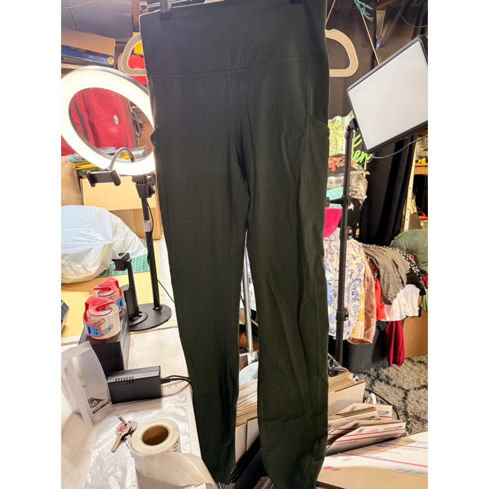 Women's Fabletics Leggings Size M Green